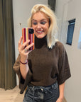 Aimee The Label sweater clip