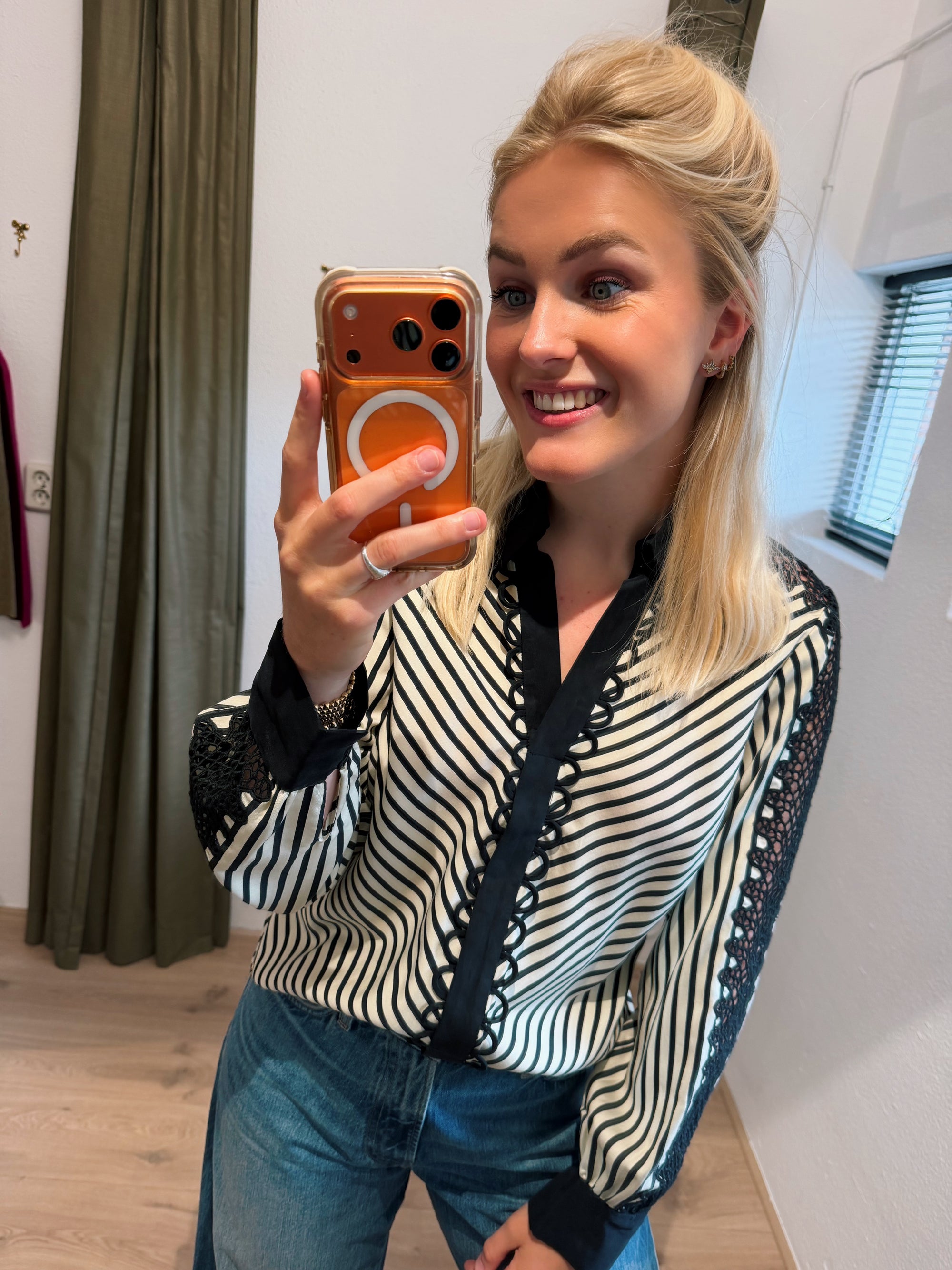 Gustav Carmen embriodery shirt