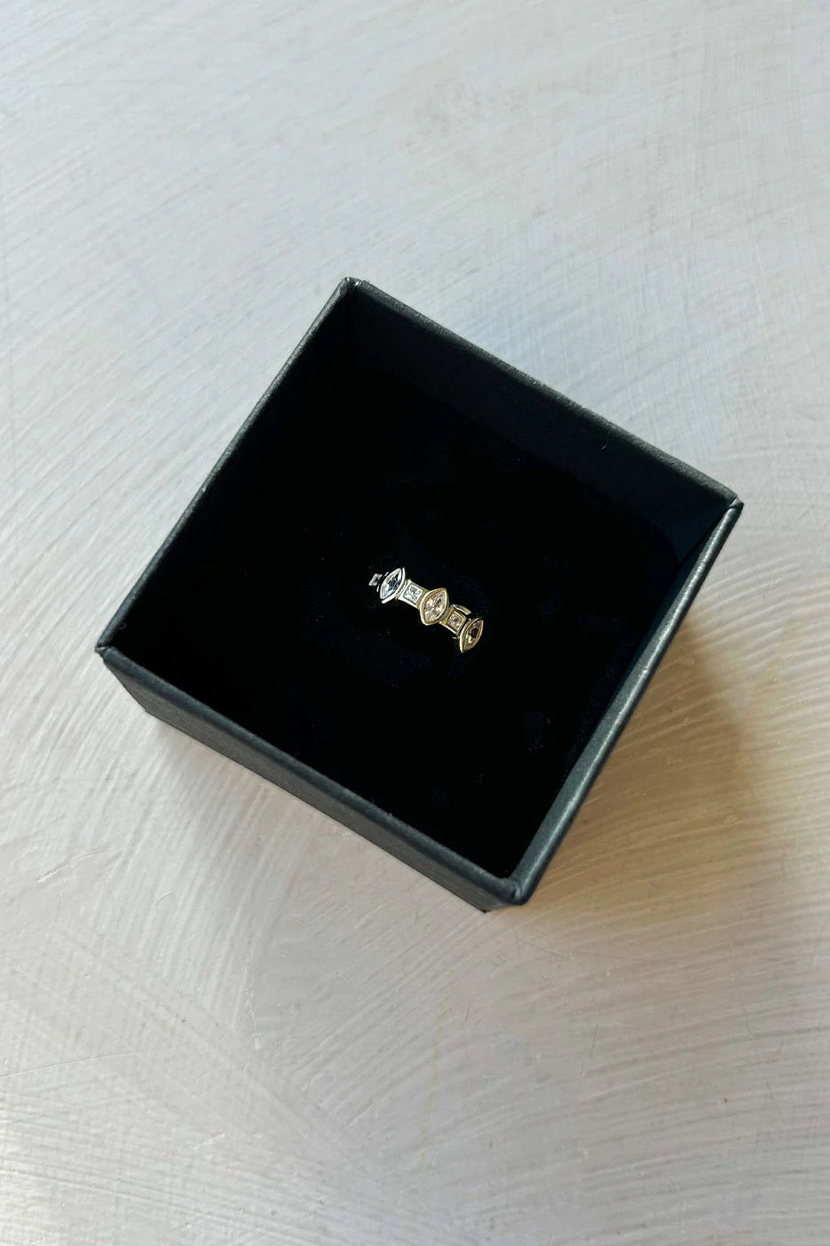 Bobby Rose Earcuff clip gold