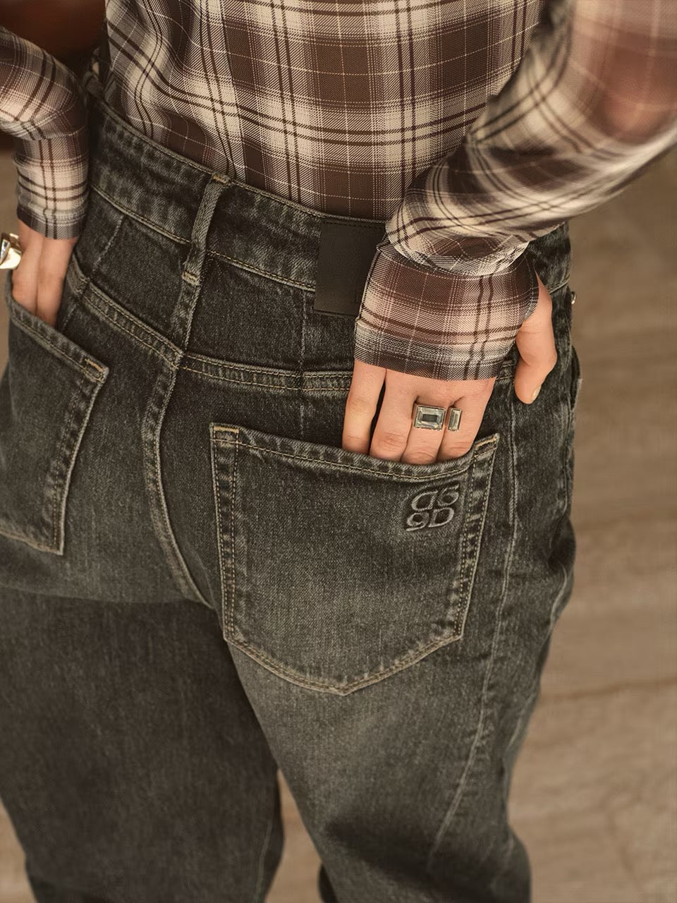 Dante 6 Vibe Barrel leg jeans