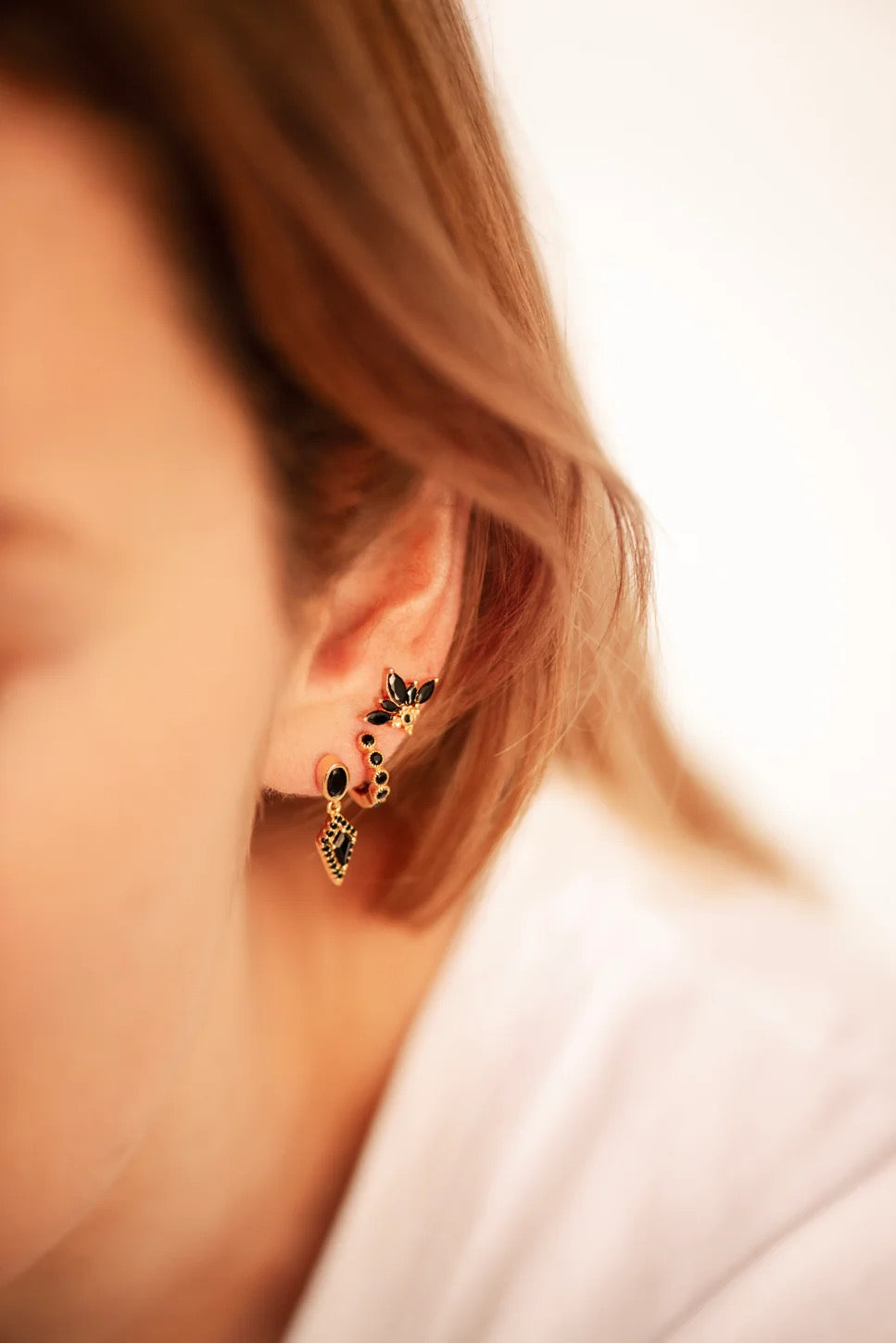 Bobby Rose Swarovski clip black