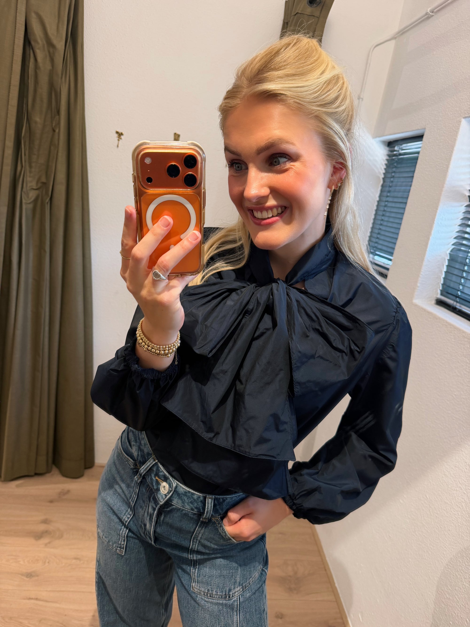 The Perfect Aken blauw