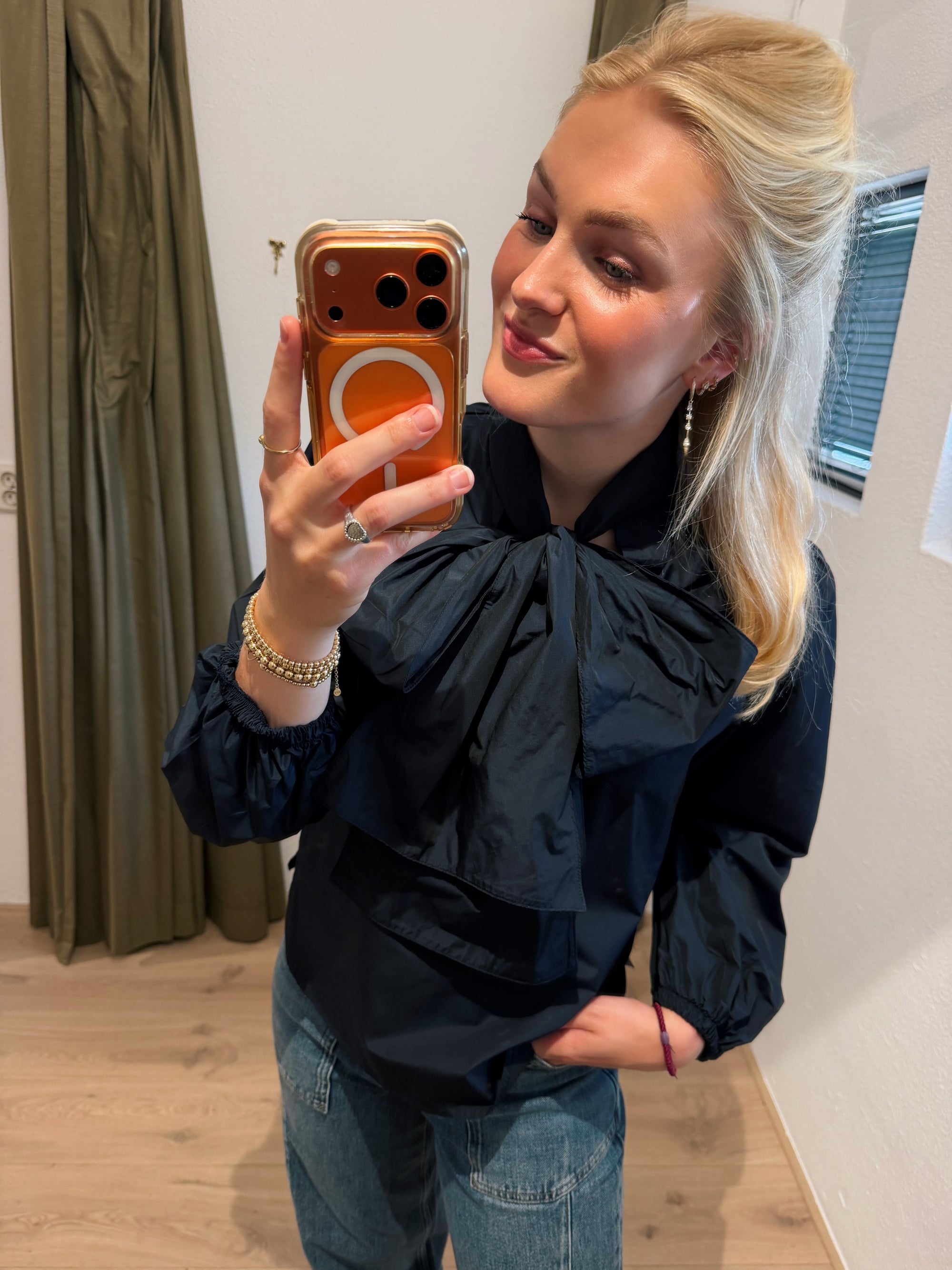 The Perfect Aken blauw