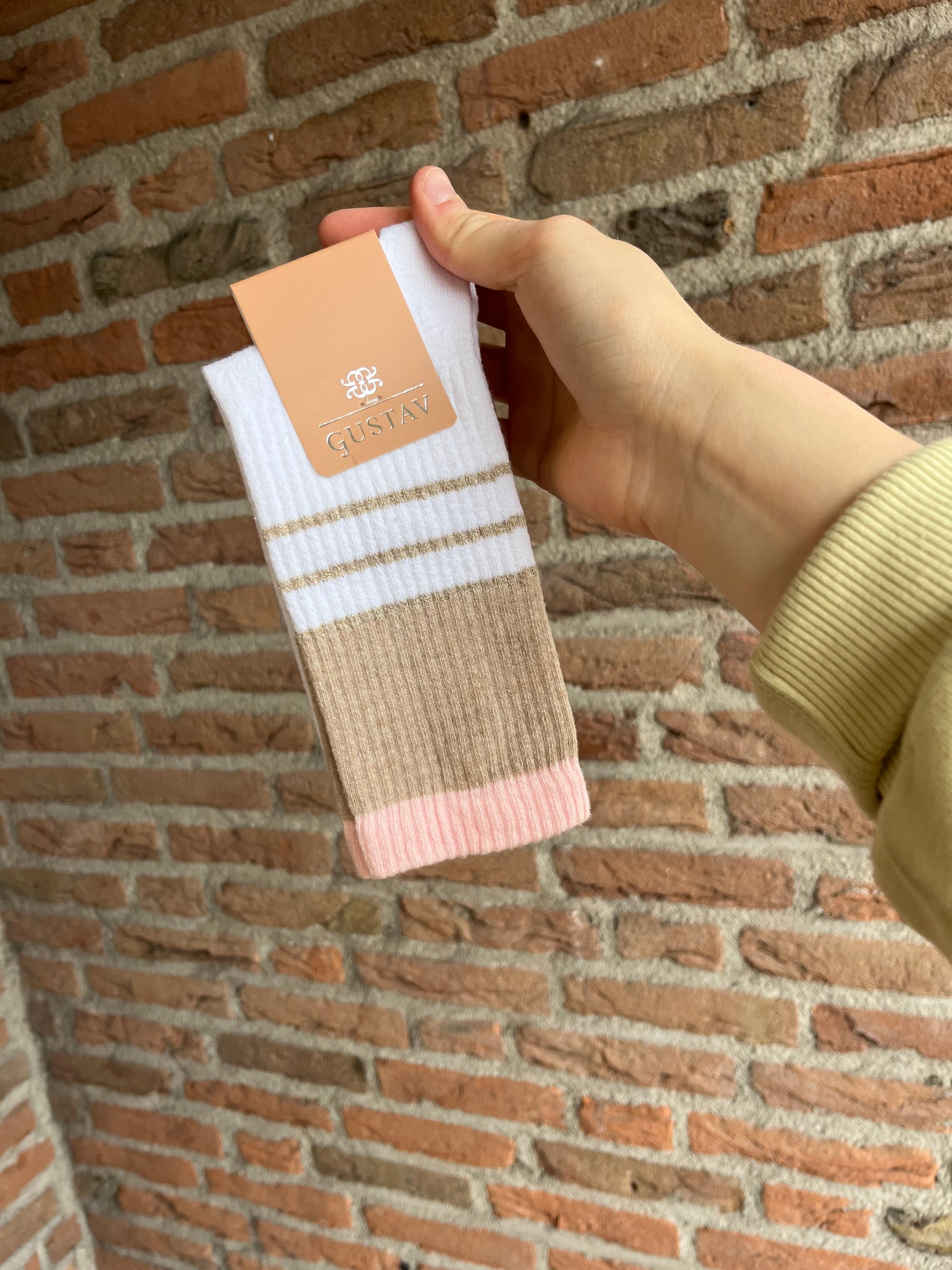 Gustav Henni socks